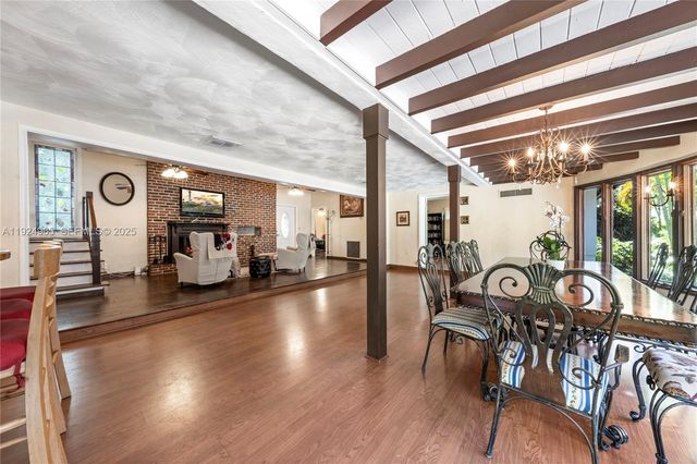 325 Bayberry Dr, Plantation, FL 33317