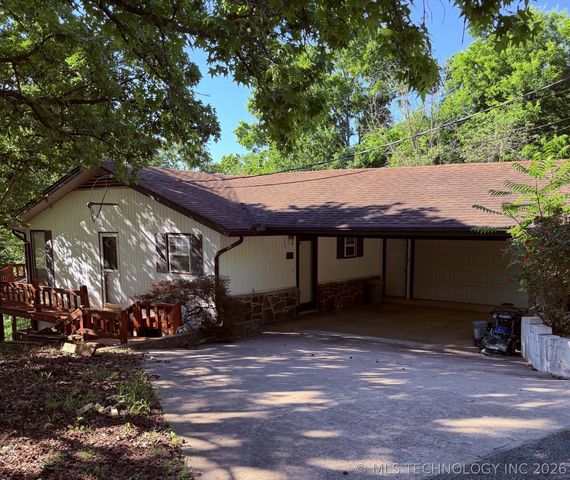 96221 S Redbud Lane, Gore, OK 74435