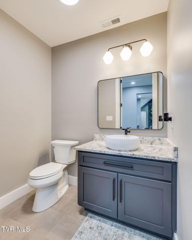 3826 Lake Valley Drive, Kingsport, TN 37664