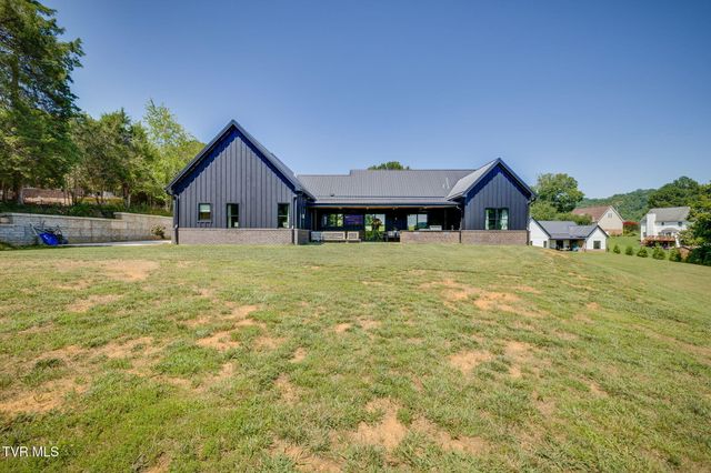 3826 Lake Valley Drive, Kingsport, TN 37664