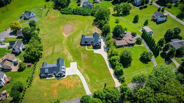 3826 Lake Valley Drive, Kingsport, TN 37664