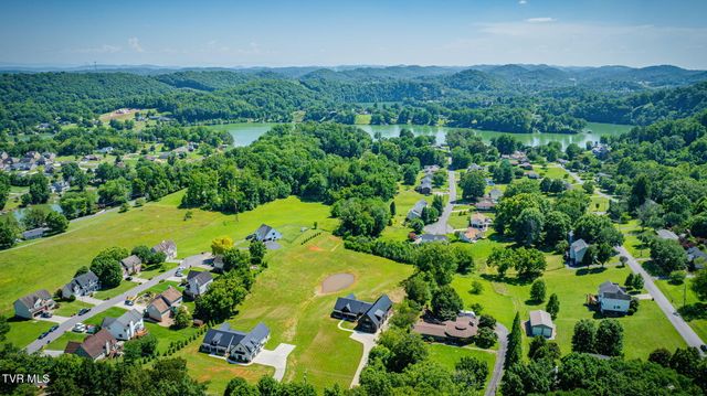 3826 Lake Valley Drive, Kingsport, TN 37664