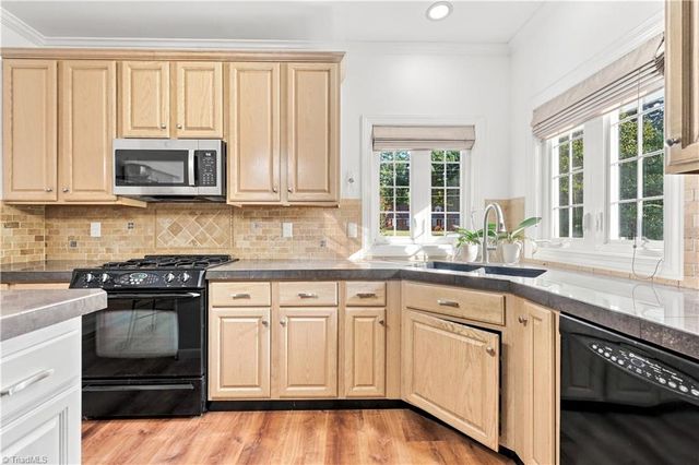6112 Four Oaks Court, Summerfield, NC 27358