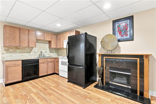 6112 Four Oaks Court, Summerfield, NC 27358
