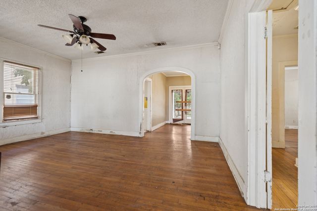 1643 rosewood, San Antonio, TX 78201