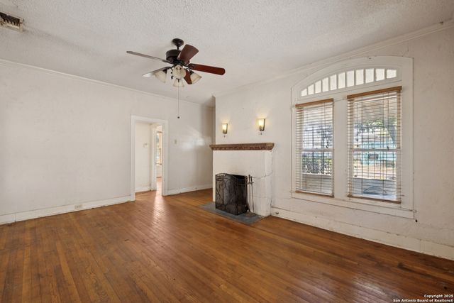 1643 rosewood, San Antonio, TX 78201