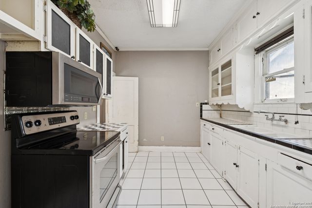 1643 rosewood, San Antonio, TX 78201