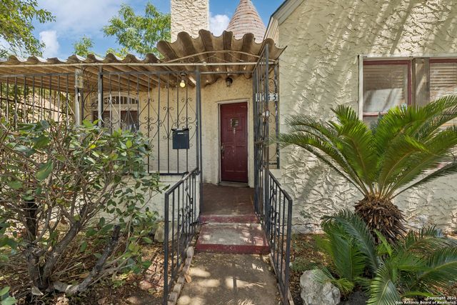 1643 rosewood, San Antonio, TX 78201