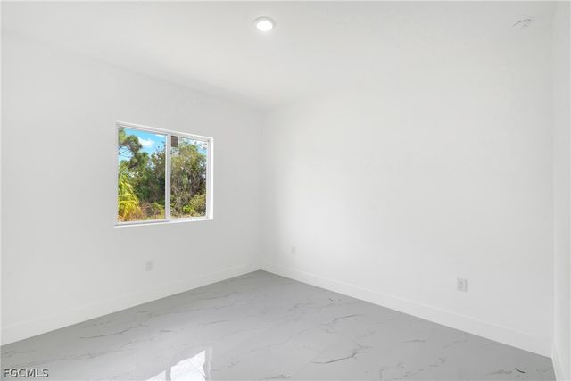 724 Lamar ST E, Lehigh Acres, FL 33974