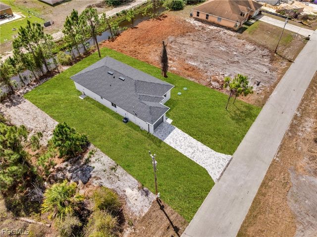 724 Lamar ST E, Lehigh Acres, FL 33974