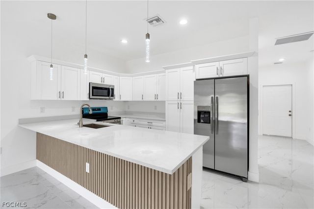 724 Lamar ST E, Lehigh Acres, FL 33974