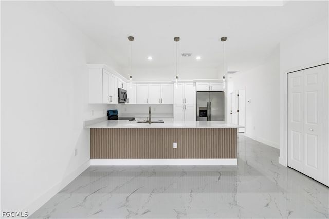 724 Lamar ST E, Lehigh Acres, FL 33974