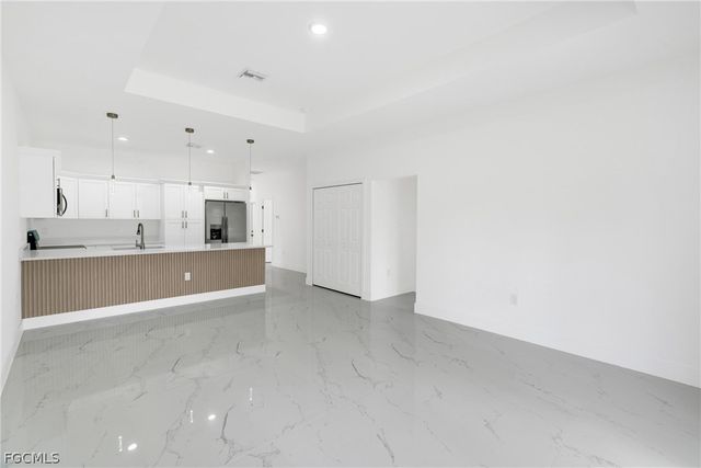 724 Lamar ST E, Lehigh Acres, FL 33974