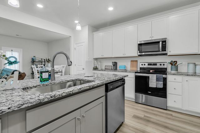 493 Trotters Lane, Moncks Corner, SC 29461