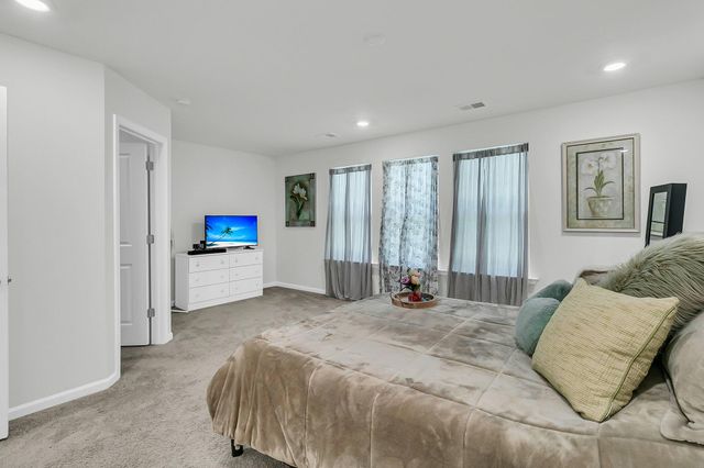 493 Trotters Lane, Moncks Corner, SC 29461