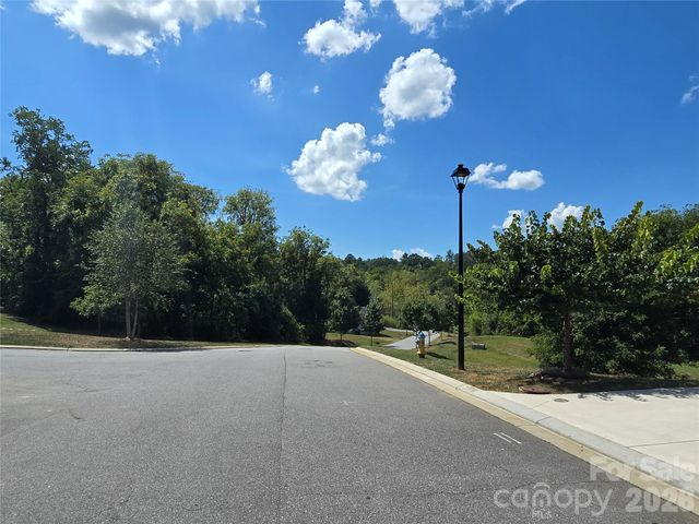 25 Wheeler Road, Weaverville, NC 28787