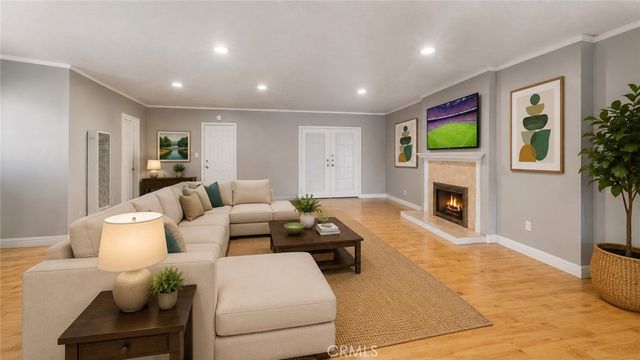 12236 Elva, Los Angeles, CA 90059