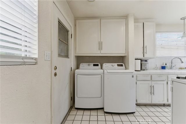 12236 Elva, Los Angeles, CA 90059