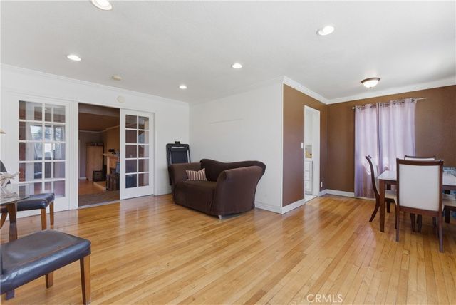 12236 Elva, Los Angeles, CA 90059