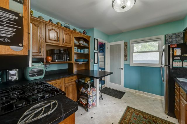 8050 Columbia Avenue, Munster, IN 46321