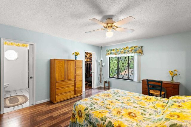 3848 Menendez Dr, Pensacola, FL 32503