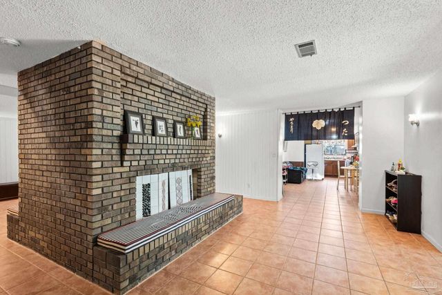 3848 Menendez Dr, Pensacola, FL 32503