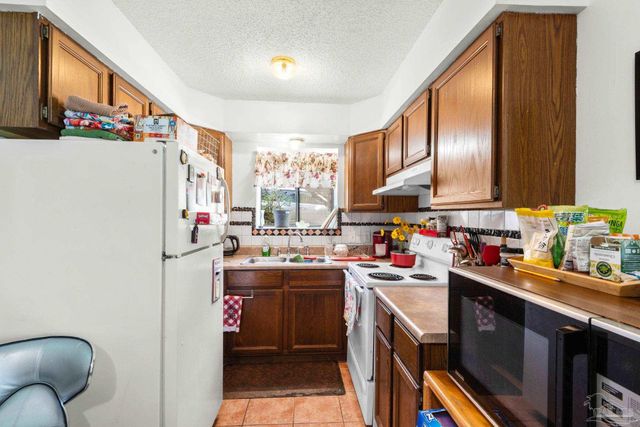 3848 Menendez Dr, Pensacola, FL 32503