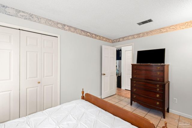 3848 Menendez Dr, Pensacola, FL 32503