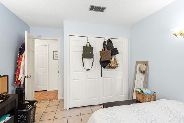 3848 Menendez Dr, Pensacola, FL 32503