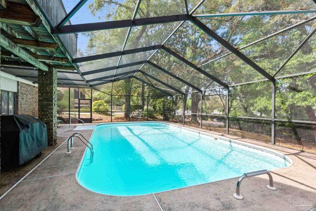 3848 Menendez Dr, Pensacola, FL 32503