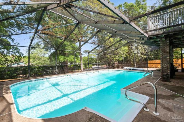 3848 Menendez Dr, Pensacola, FL 32503