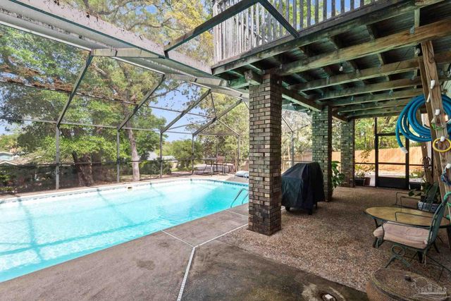 3848 Menendez Dr, Pensacola, FL 32503