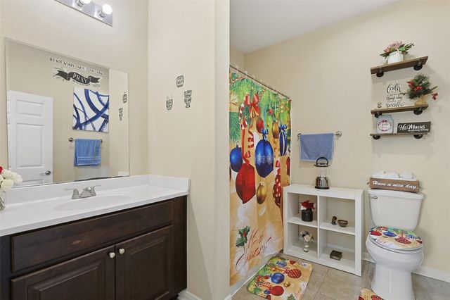 9810 Oak Leaf Drive, Baytown, TX 77521