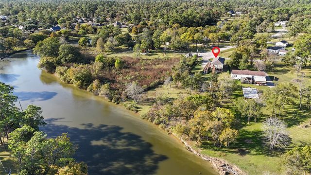 9810 Oak Leaf Drive, Baytown, TX 77521