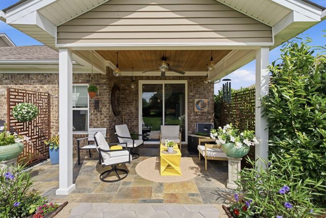 232 Ikebana Drive, Georgetown, KY 40324