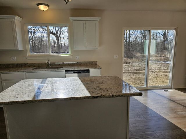 10619 Valley View Drive, Saline, MI 48176