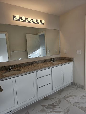 10619 Valley View Drive, Saline, MI 48176