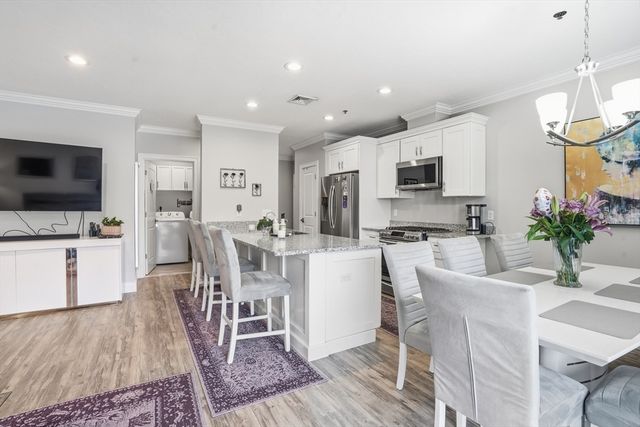 181 S Franklin St 206, Holbrook, MA 02343