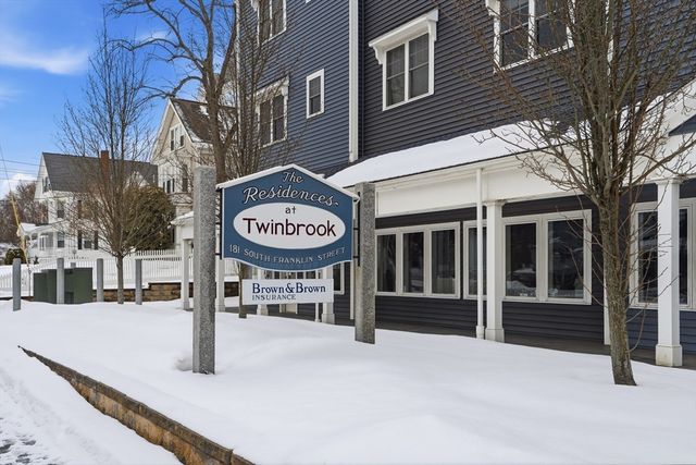 181 S Franklin St 206, Holbrook, MA 02343