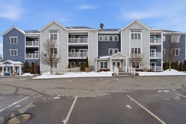 181 S Franklin St 206, Holbrook, MA 02343