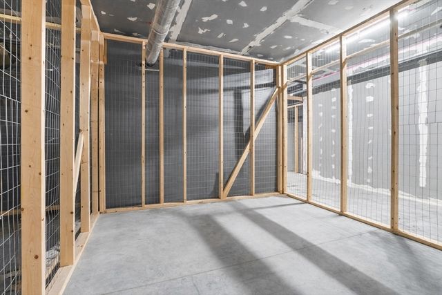 181 S Franklin St 206, Holbrook, MA 02343