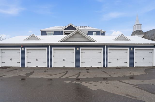 181 S Franklin St 206, Holbrook, MA 02343