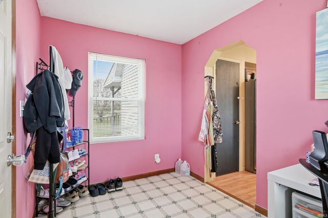 8991 W State Road 236 Road, Middletown, IN 47356