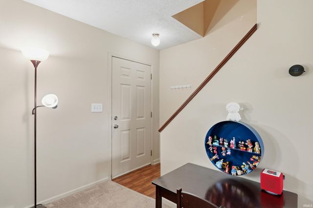 8991 W State Road 236 Road, Middletown, IN 47356