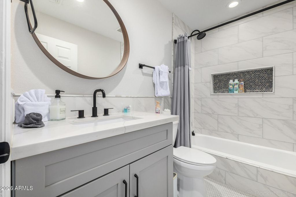 Image 23 of property listing at 10141 W PEBBLE BEACH Drive, Sun City, AZ 85351