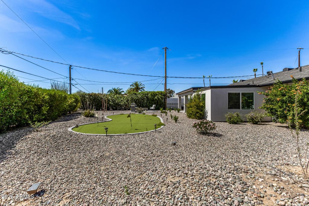 Image 9 of property listing at 10141 W PEBBLE BEACH Drive, Sun City, AZ 85351