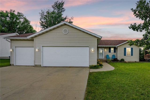 2200 50th St, Marion, IA 52302