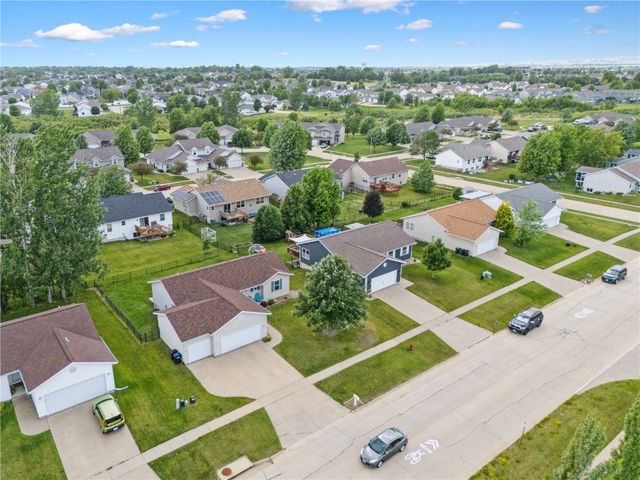 2200 50th St, Marion, IA 52302