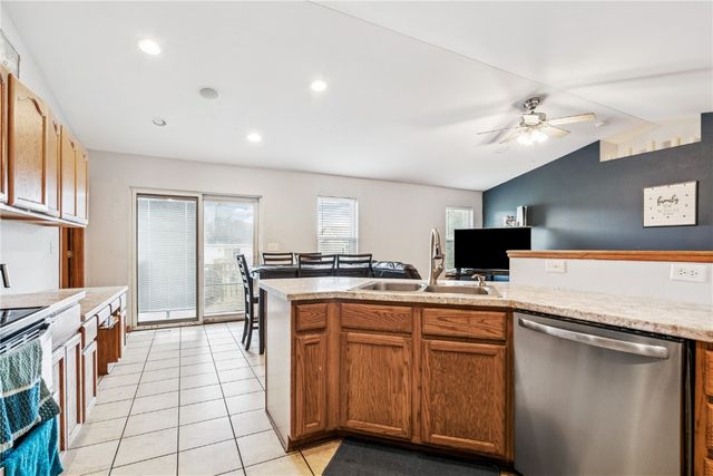 2200 50th St, Marion, IA 52302