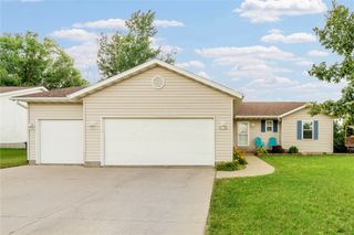2200 50th St, Marion, IA 52302